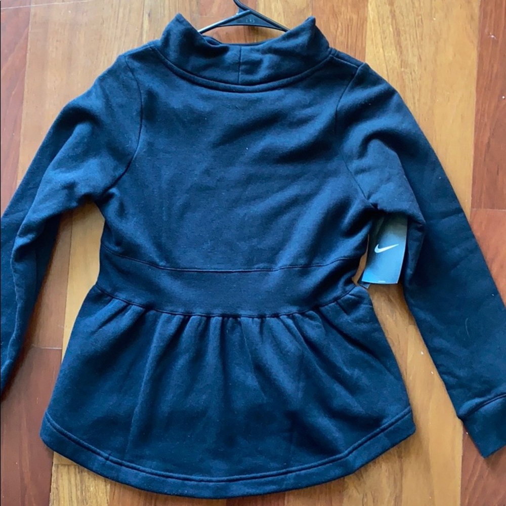 NWT Black nike sweatshirt - Picture 2 of 4